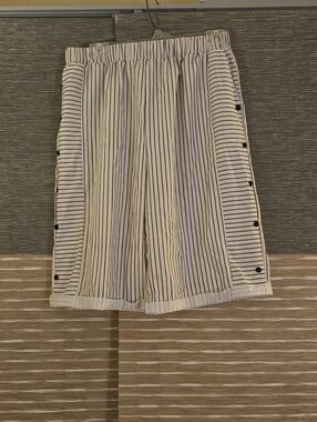 Striped White and Black Pull-On Capris with Side Button Trim